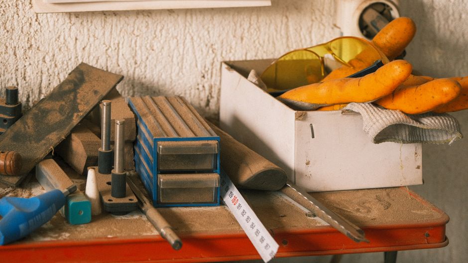 Silica Dust Toolbox Talk: A Ready-to-Use 10-Minute Briefing for Your Crew